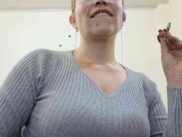 soyemilyhanks webcam