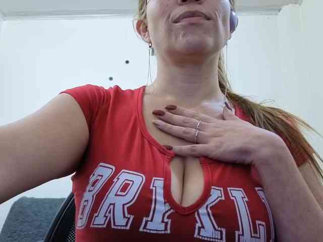 soyemilyhanks webcam