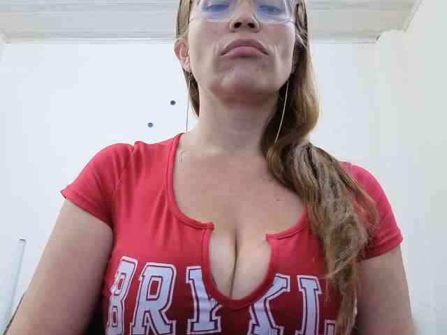 soyemilyhanks webcam
