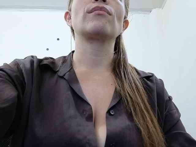 soyemilyhanks webcam