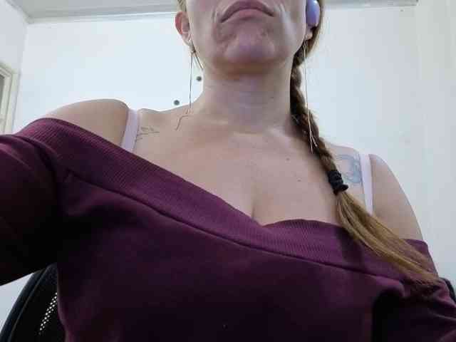 soyemilyhanks webcam