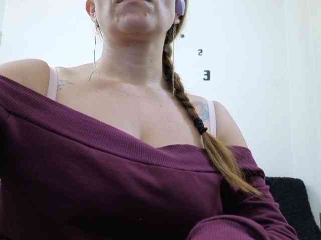 soyemilyhanks webcam