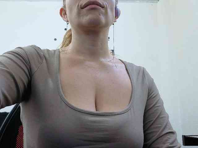 soyemilyhanks webcam