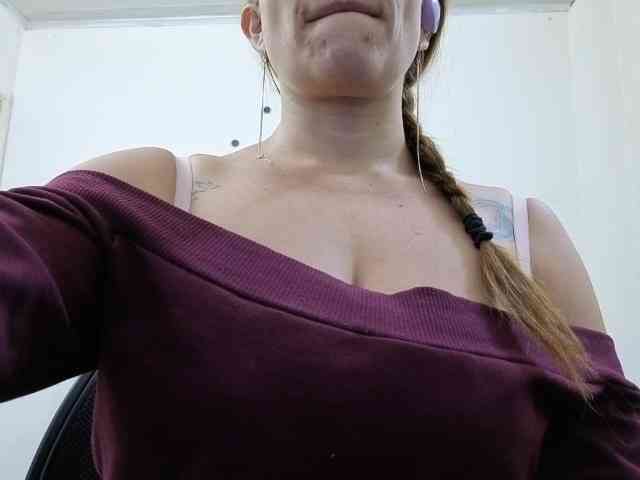 soyemilyhanks webcam