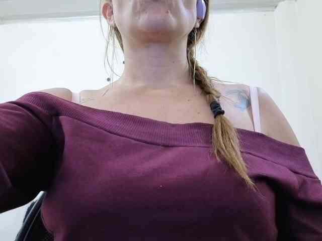 soyemilyhanks webcam
