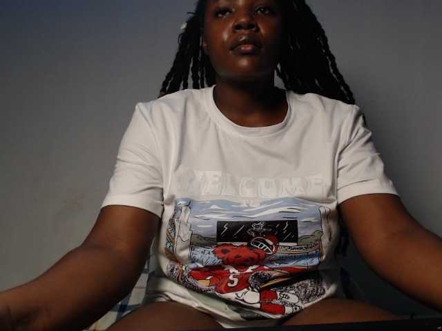 DarkCherryberry live cam on BongaCams