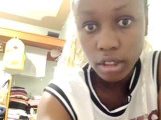 Sweet-cherrry's Live Webcam