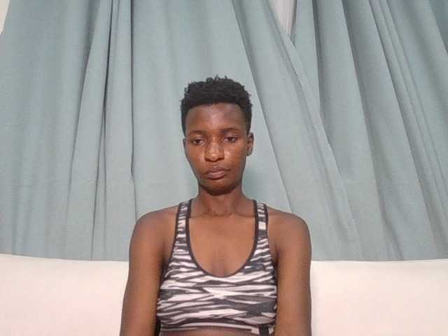 sexxyie live cam on BongaCams