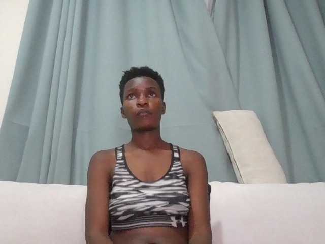 sexxyie live cam on BongaCams