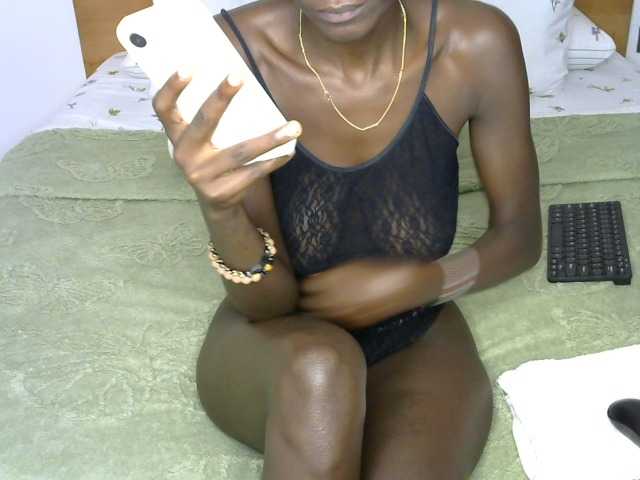 sexxyie live cam on BongaCams