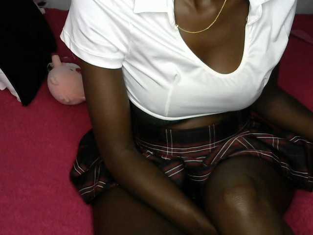 sexxyie live cam on BongaCams