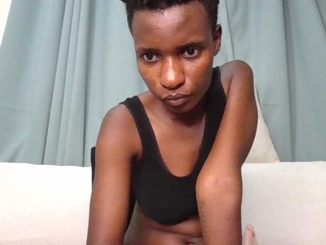 sexxyie live cam on BongaCams