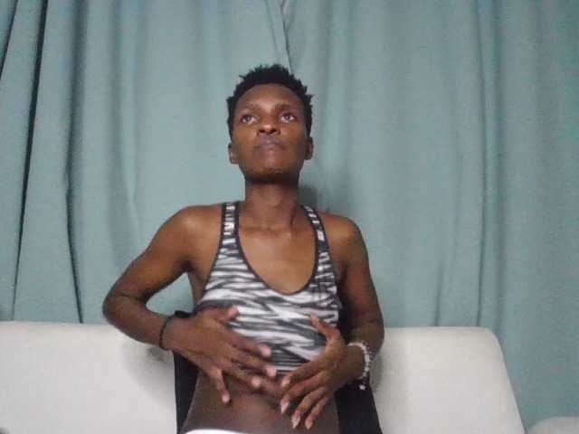 sexxyie cam belle