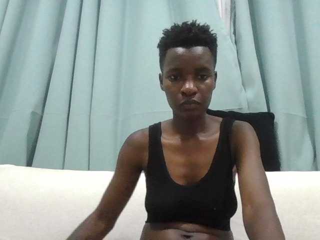 sexxyie live cam on BongaCams