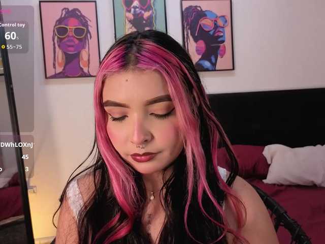 MaiaMancini live cam on BongaCams