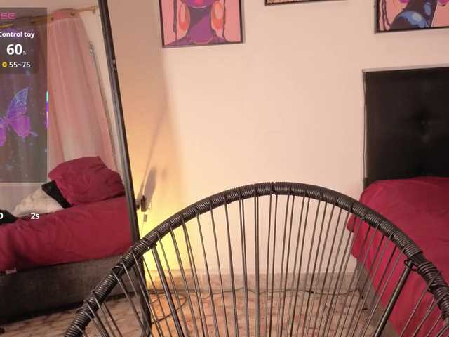 MaiaMancini live webcam show