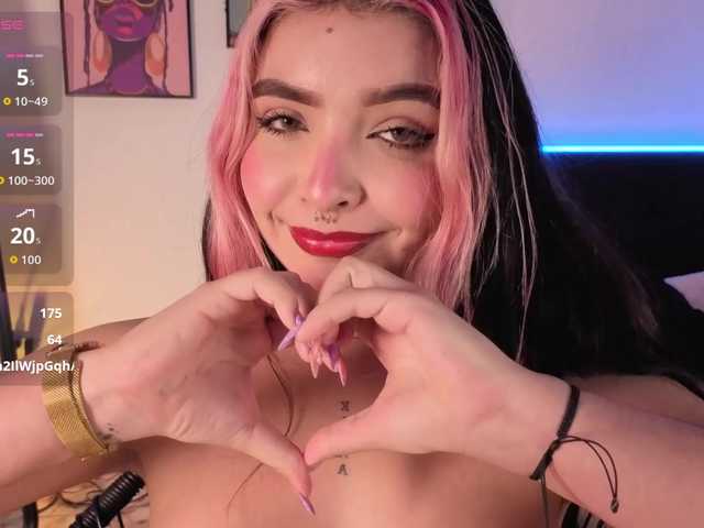 MaiaMancini live cam on BongaCams