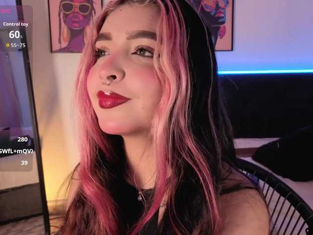 MaiaMancini live cam on BongaCams