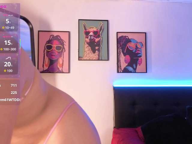 MaiaMancini live cam on BongaCams