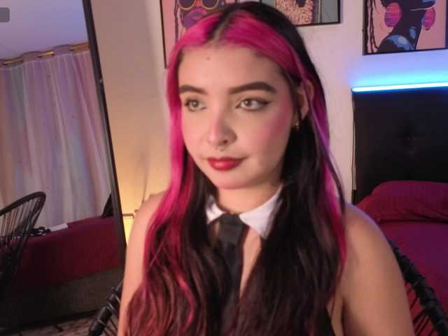 MaiaMancini live cam on BongaCams