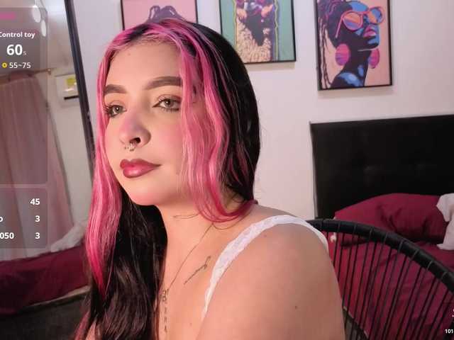 MaiaMancini live cam on BongaCams