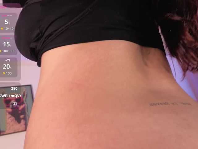 MaiaMancini live cam on BongaCams
