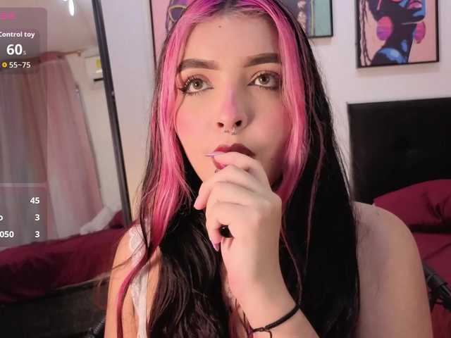 MaiaMancini live webcam show