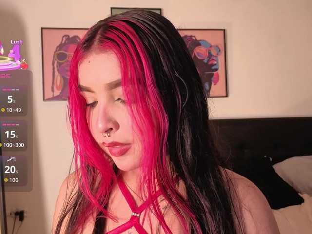 MaiaMancini live cam on BongaCams