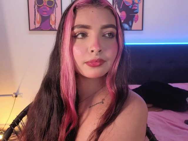 MaiaMancini live webcam show