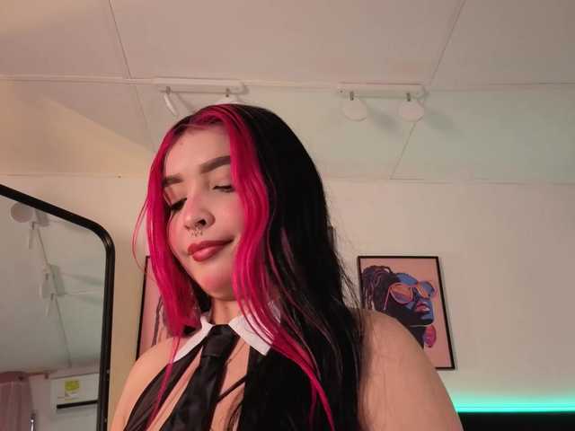 MaiaMancini live cam on BongaCams