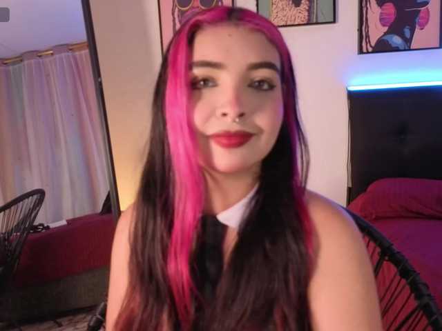 MaiaMancini live cam on BongaCams