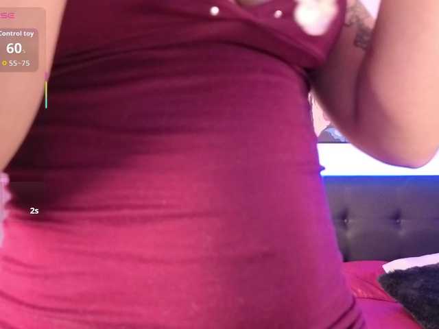 MaiaMancini live cam on BongaCams