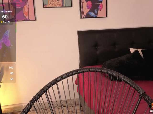 MaiaMancini live webcam show