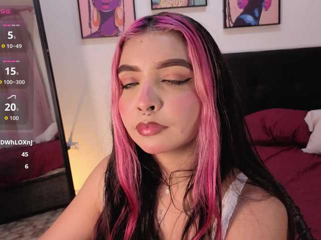 MaiaMancini live webcam show