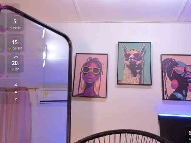 MaiaMancini webcam
