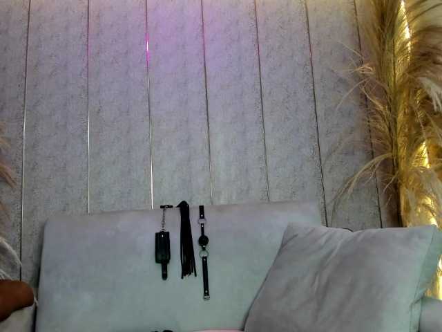 Ashazuri live cam on BongaCams