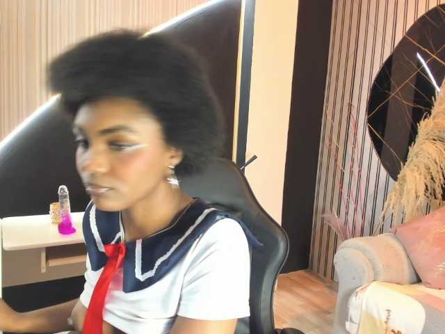 Ashazuri live cam on BongaCams