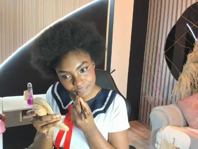 Ashazuri live cam on BongaCams