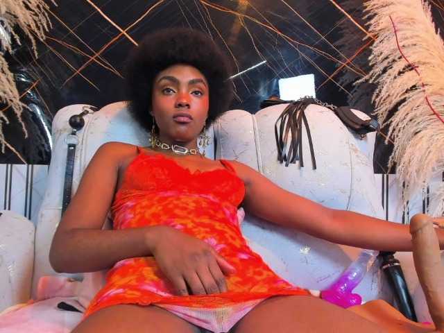 Ashazuri live cam on BongaCams