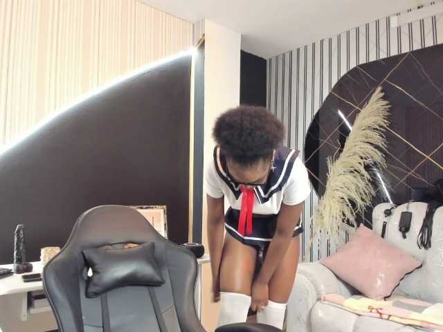 Ashazuri live cam on BongaCams