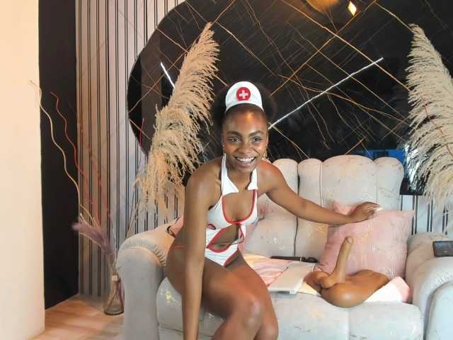 Ashazuri live cam on BongaCams