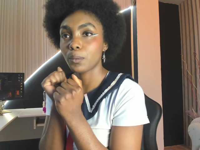 Ashazuri live cam on BongaCams