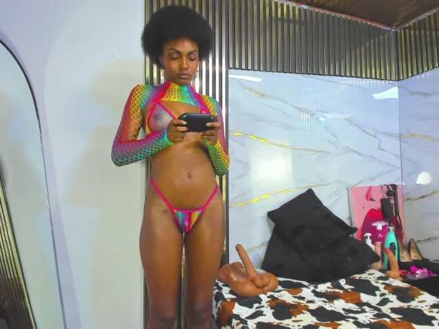 Ashazuri live cam on BongaCams