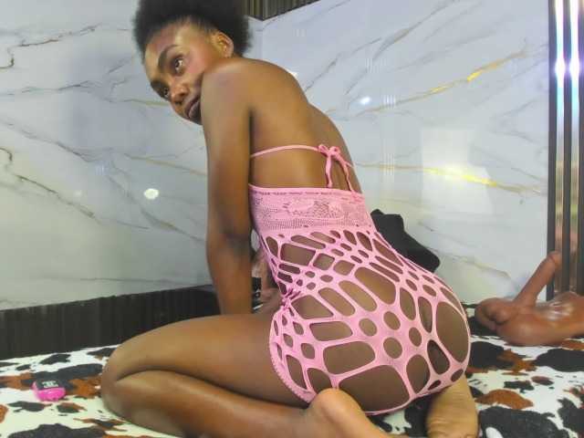 Ashazuri live cam on BongaCams