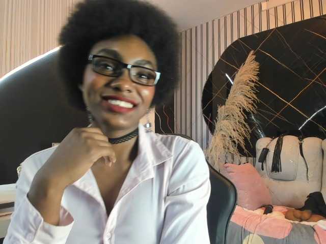 Ashazuri live cam on BongaCams