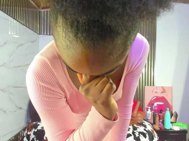 Ashazuri live cam on BongaCams