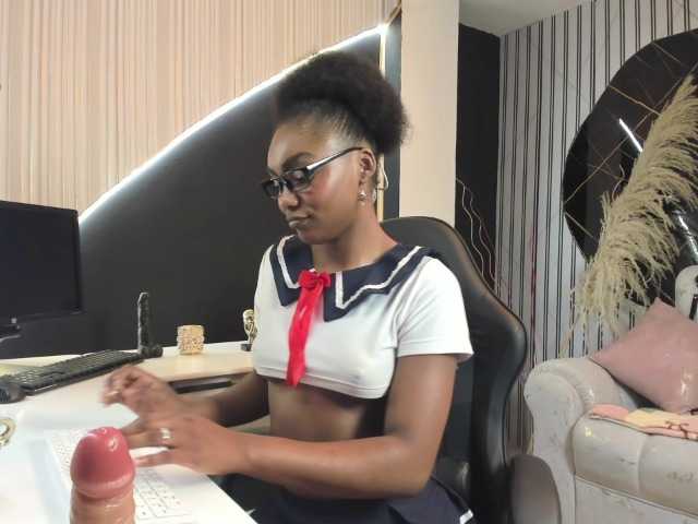 Ashazuri live cam on BongaCams