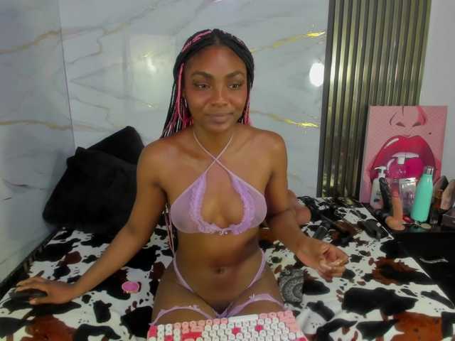 Ashazuri live cam on BongaCams