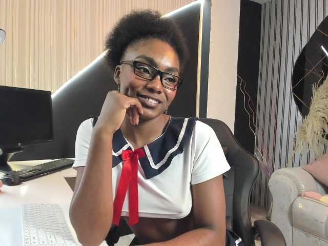 Ashazuri live cam on BongaCams