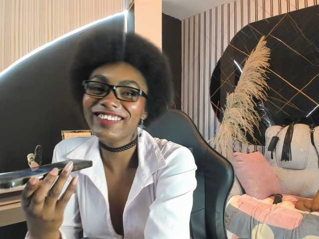 Ashazuri live cam on BongaCams